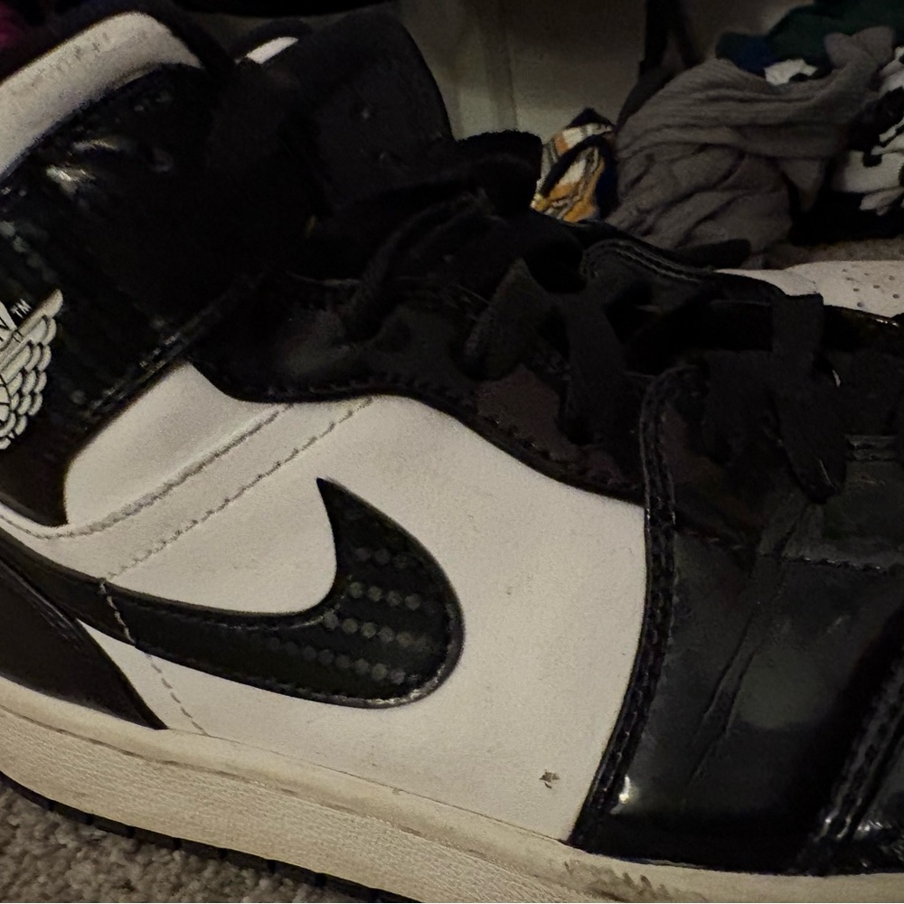 Nike Black and White Women's Shoes